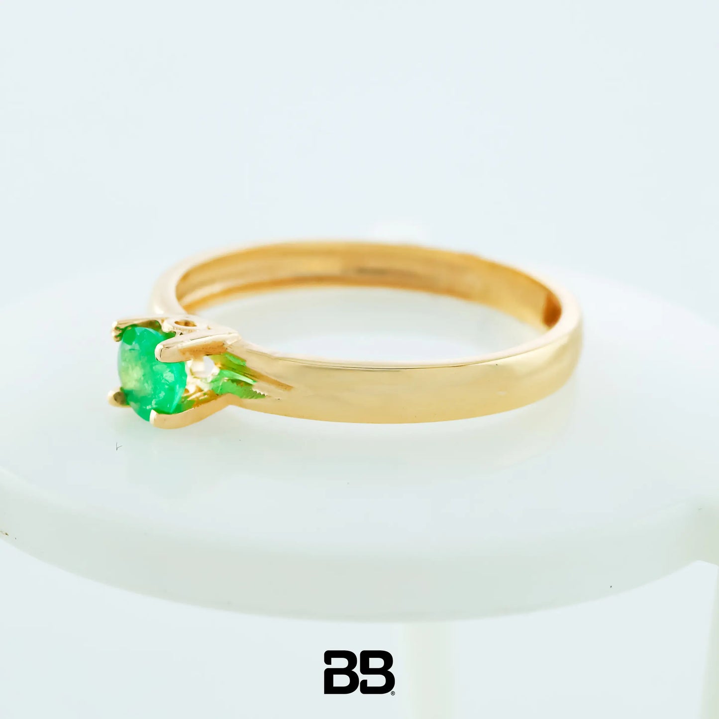 Anillo Solitario Santay Esmeralda 0.28Qts | 1.8gr | Oro Amarillo (Gemas)