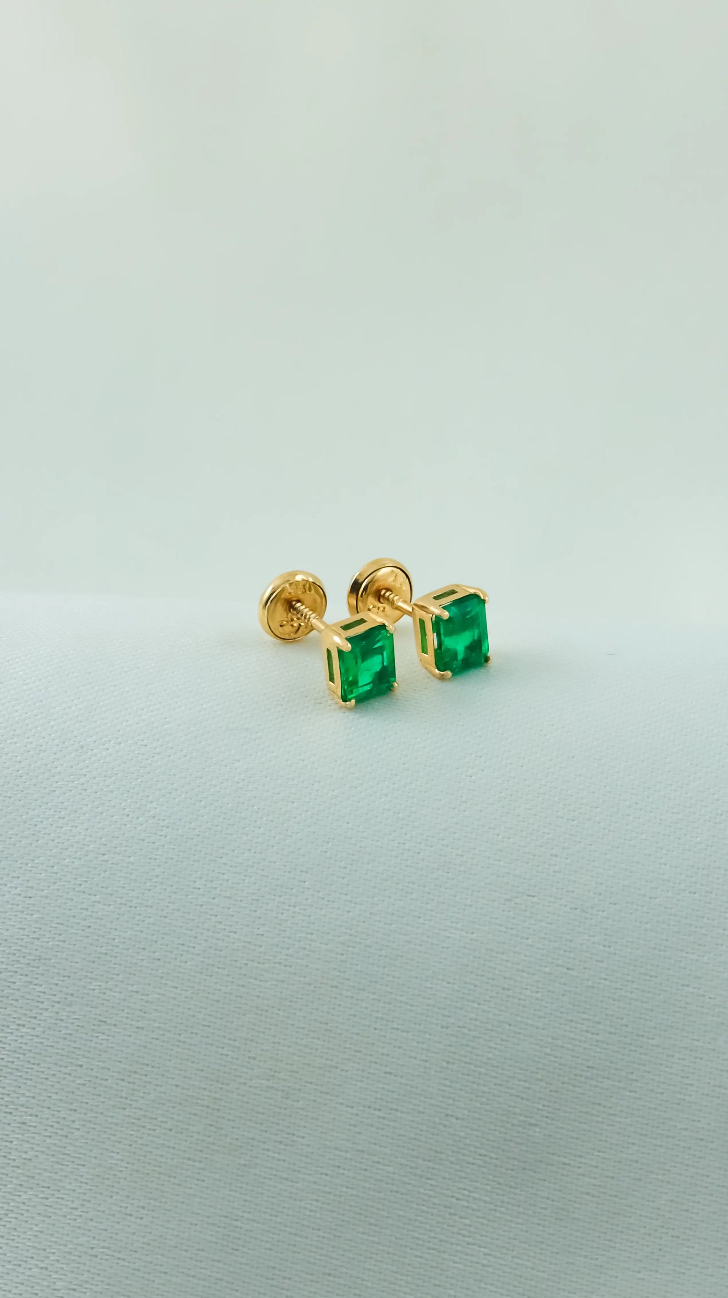 Topos Opal Esmeralda 0.95Qts | 1.2gr | Oro Amarillo (Gemas)