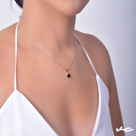 Dije Clover Vc 6mm Negro 0.6gr | Oro Amarillo