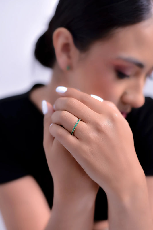 Anillo Ela Esmeralda 0.17Qts | 1.7gr | Oro Amarillo (Gemas)