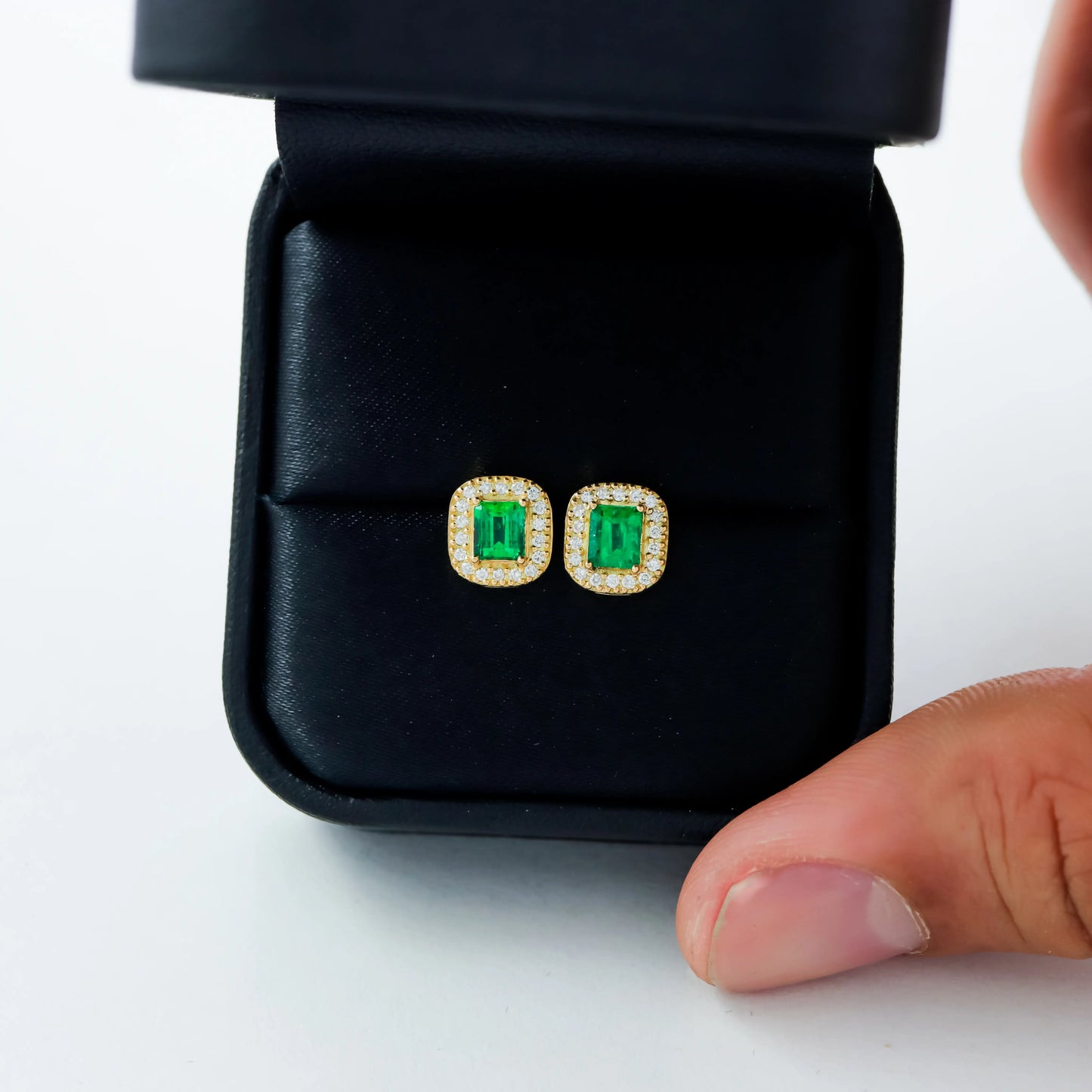 Topos Eon Esmeralda 0.69Qts + Diamante 0.18Qts | 2gr | Oro Amarillo (Gemas)